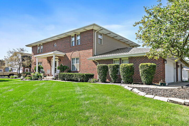 Property Photo:  15410 Leclaire Avenue  IL 60452 