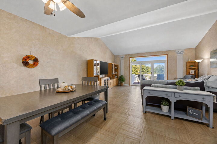 Property Photo:  1490 Sedona Avenue  IL 60504 