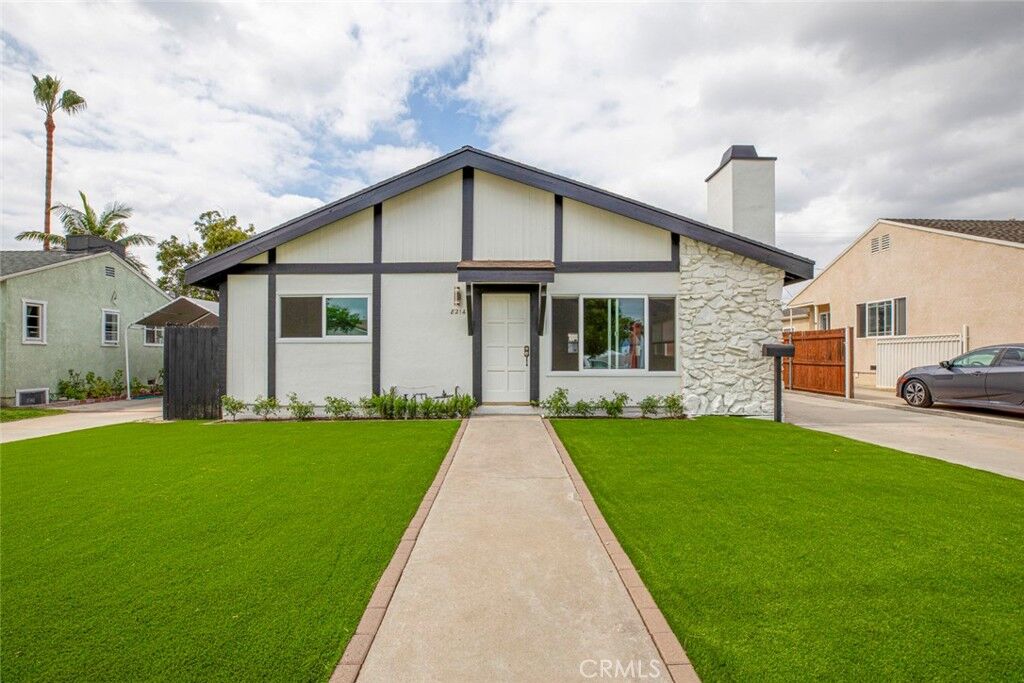 Property Photo: 821 N Maple A CA 91505