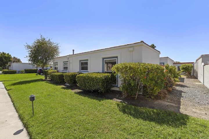 Property Photo:  3621 S Vista Campana 46  CA 92057 