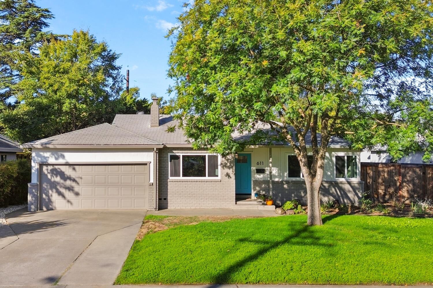 Property Photo:  611 K Street  CA 95616 