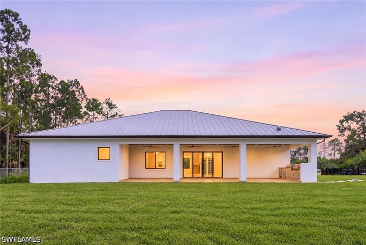 Property Photo: 98 10th Street NE FL 34120