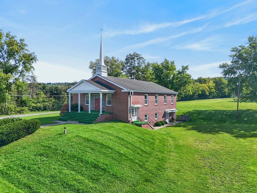 Property Photo: 300 Parsonage Rd PA 18848