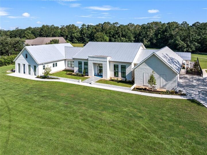 Property Photo:  230 Dummyline Road  LA 70447 