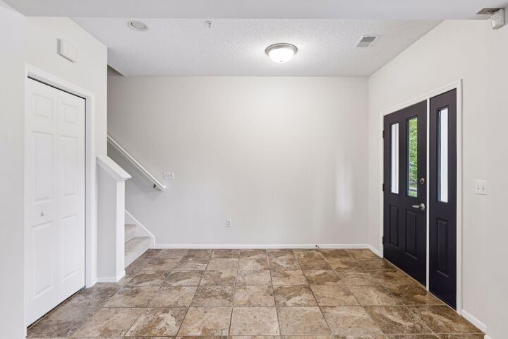 Property Photo: 6090 W 16th Street 913 MN 55416
