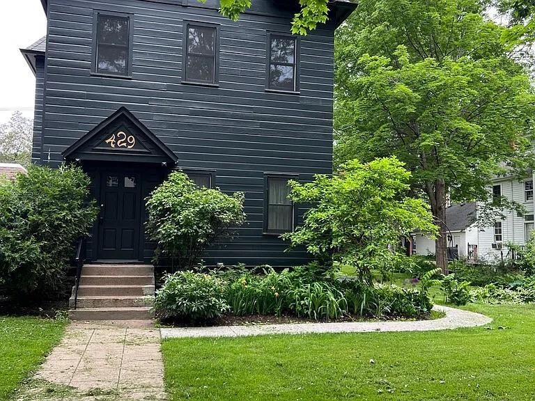 Property Photo: 429 Holly Avenue 2 MN 55102