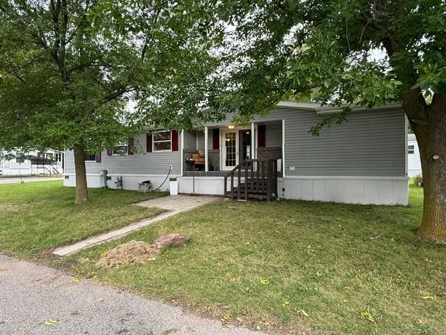 Property Photo:  701 N Shakespeare Avenue  MN 56001 