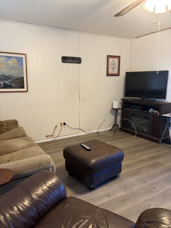 Property Photo:  1301 Acorn Drive  AR 72756 