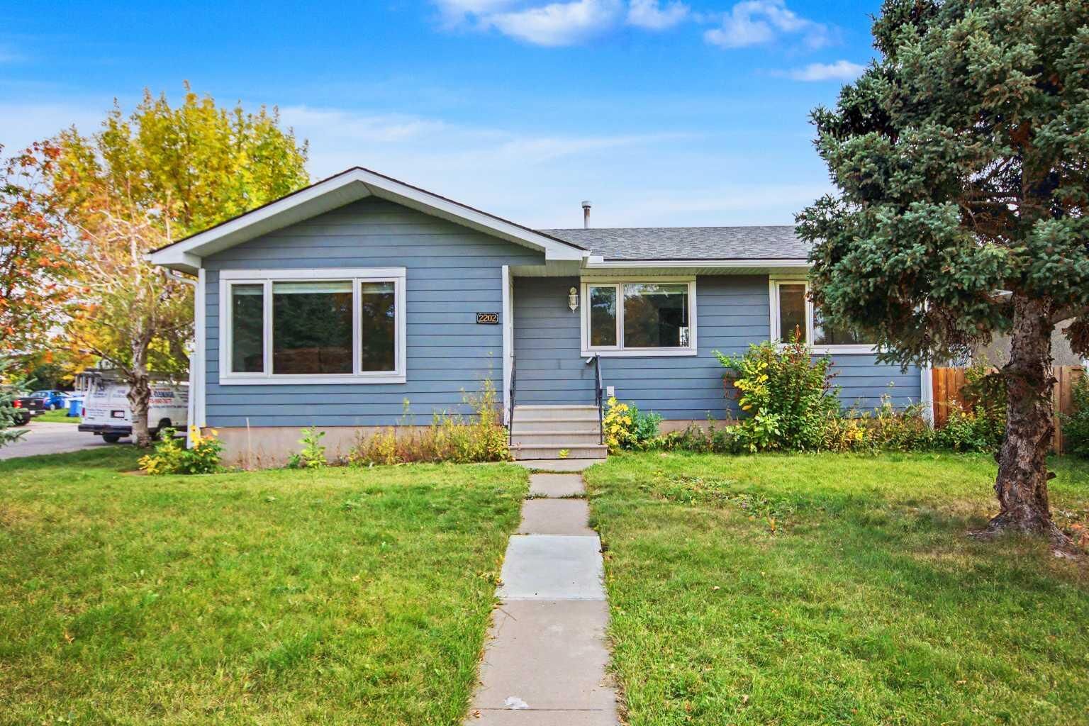 Property Photo: 2202 35 Street SE AB T2B 0W8
