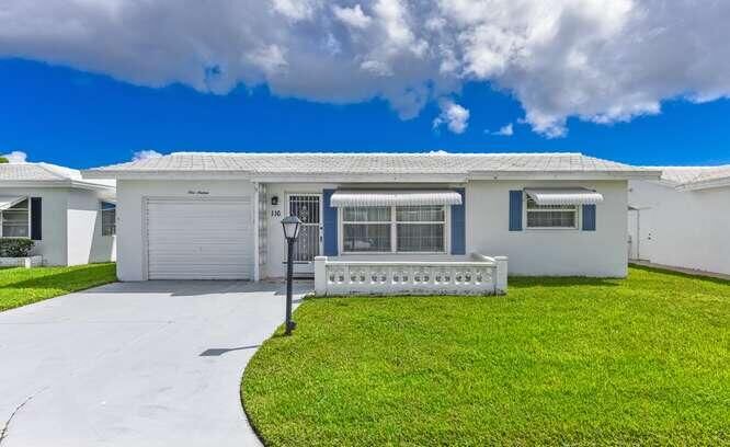 Property Photo: 116 SW 10th Court FL 33426