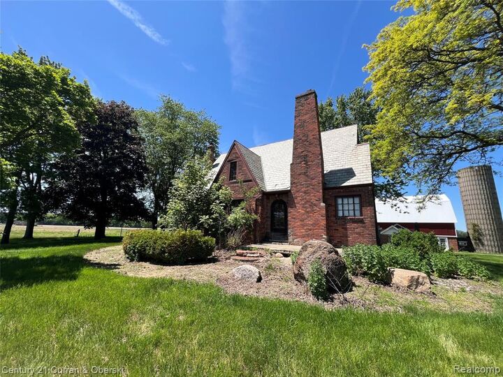Property Photo: 2381 Ridge Road MI 48198