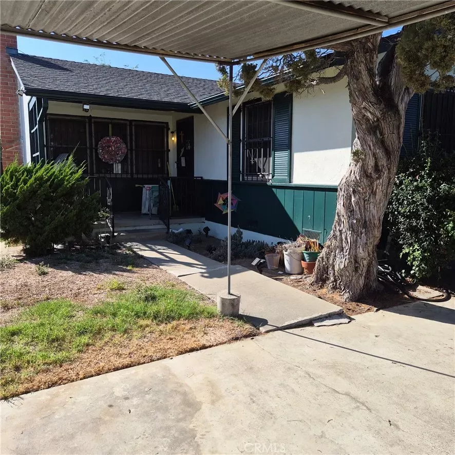 Property Photo:  13313 Spinning Avenue  CA 90249 