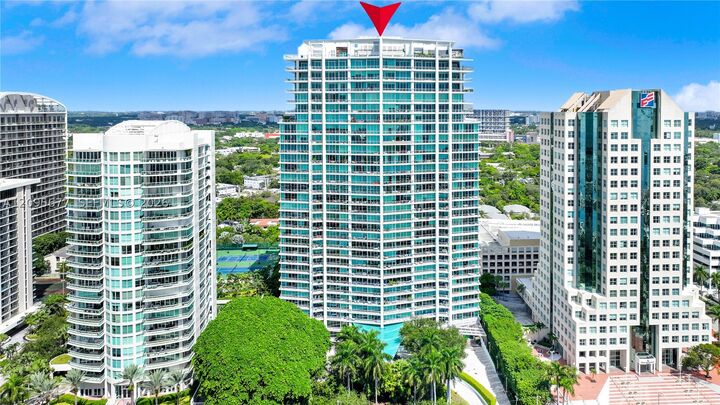 Property Photo:  2627 S Bayshore Dr 1905  FL 33133 