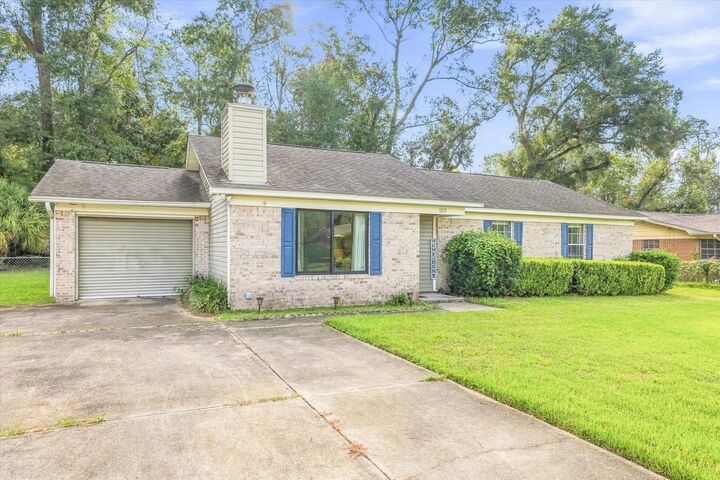 Property Photo:  1105 Bonnie Drive  FL 32304 