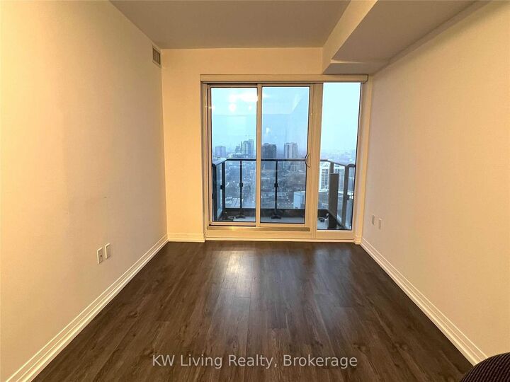 Property Photo:  251 Jarvis Street 2913  ON M5B 0C3 