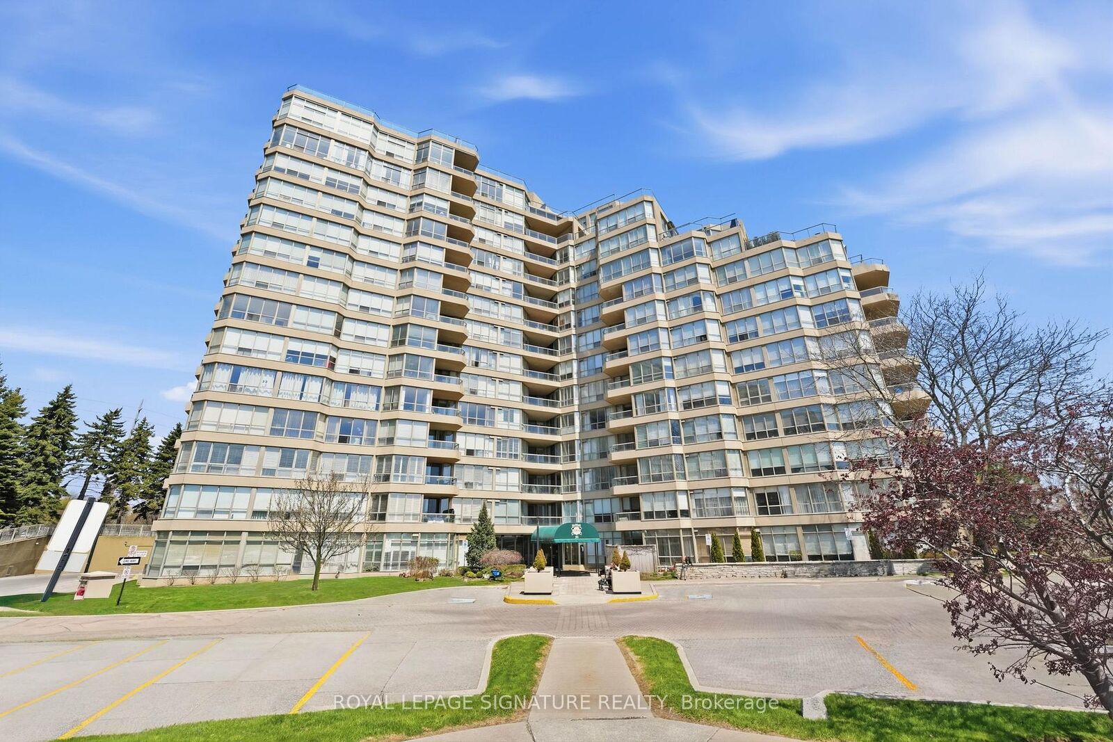 Property Photo:  20 Guildwood Parkway Ph1  ON M1E 5B6 