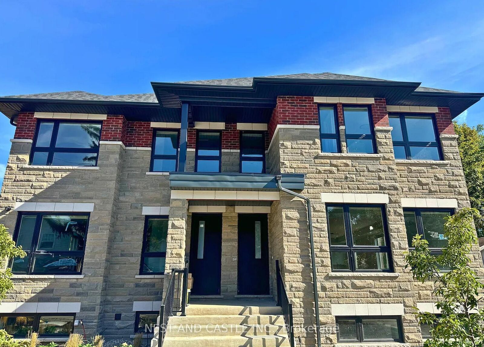 Property Photo:  20 West Street 2  ON L6X 1V7 