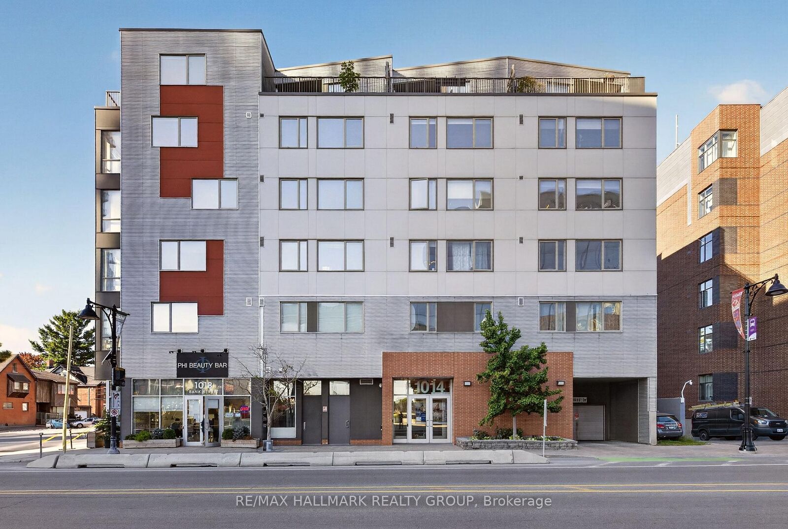 Property Photo:  1014 Bank Street 506  ON K1S 3W8 