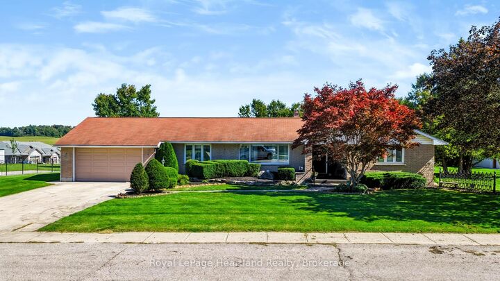 Property Photo:  283 Albert Street  ON N0M 1L0 