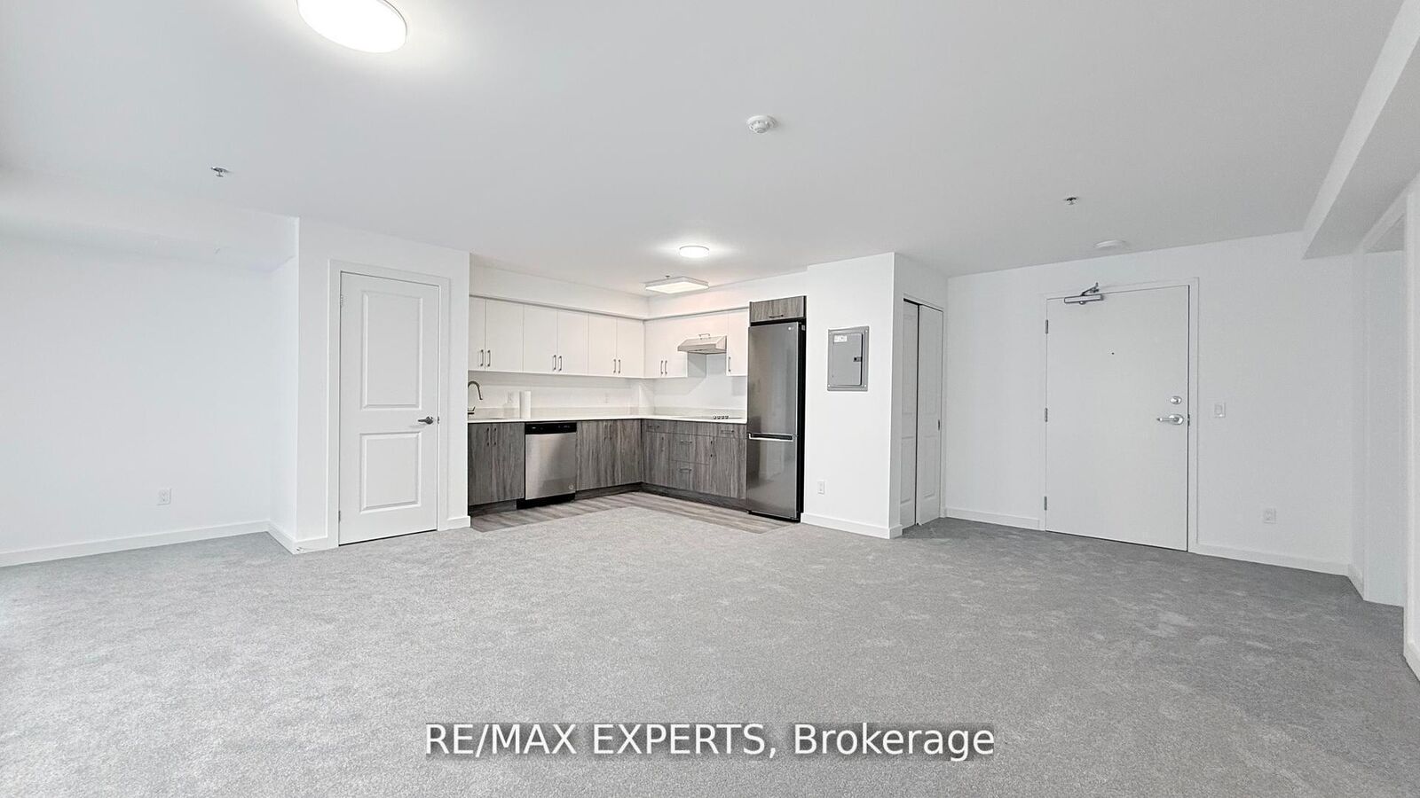 Property Photo:  45 Connaught Avenue 302  ON M4L 2V8 