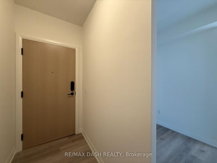 Property Photo:  280 Dundas Street W 2702  ON M5T 0E3 