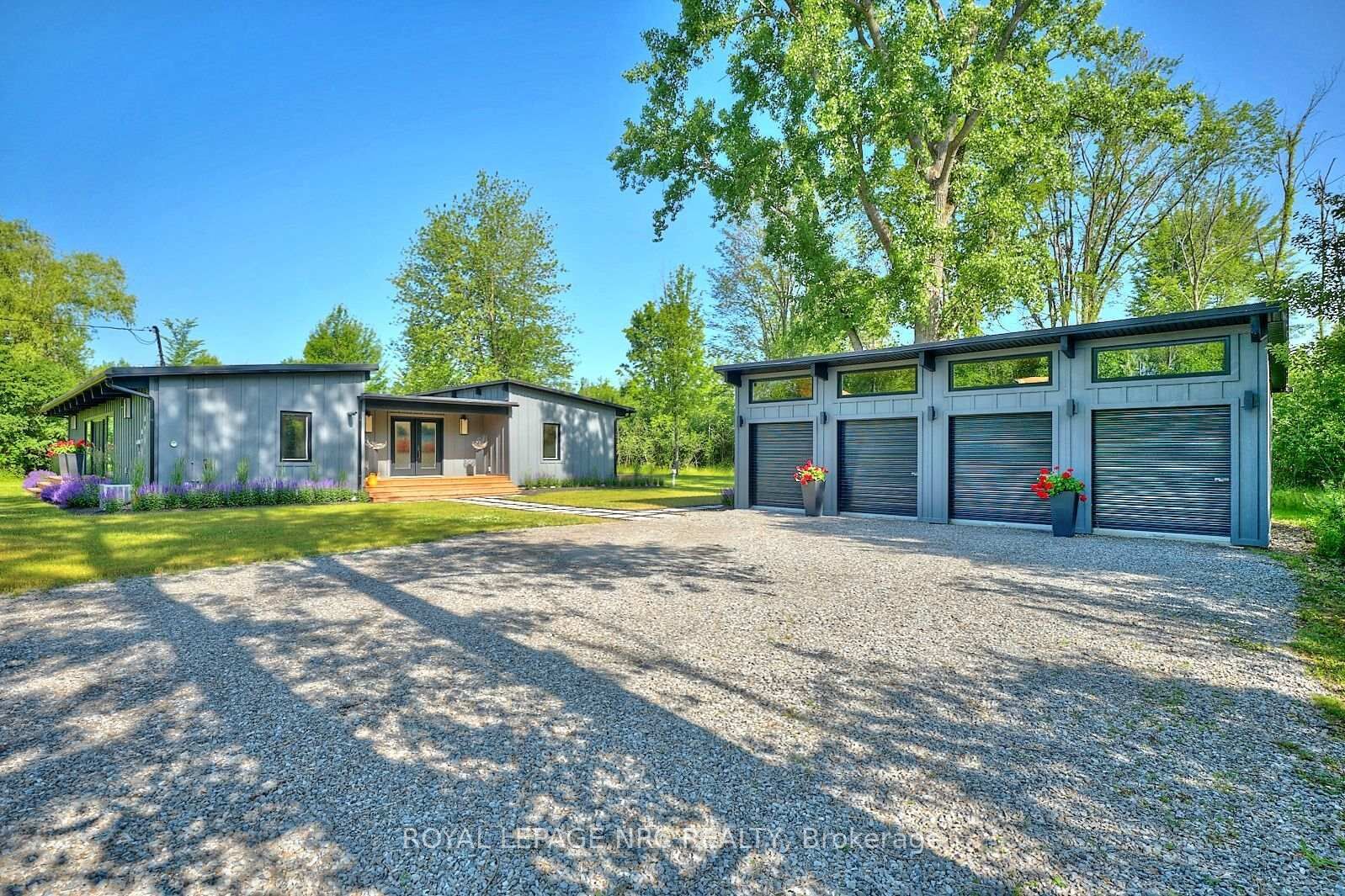 Property Photo:  1904 Macdonald Drive  ON L2A 5M4 