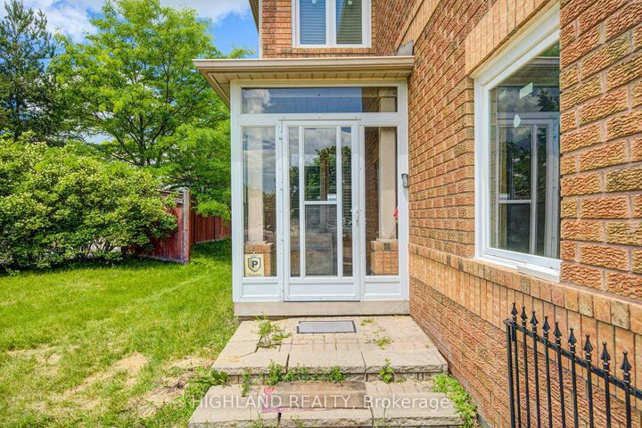 Property Photo:  5327 Landsborough Avenue Basement  ON L5R 3X1 