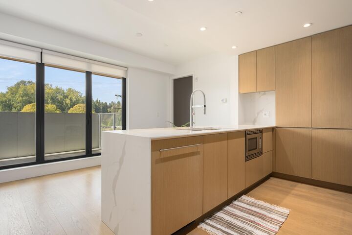 Property Photo:  5089 Quebec Street 308  BC V5W 0E5 