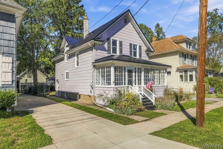 Property Photo:  118 Zimmerman Street  NY 14120 
