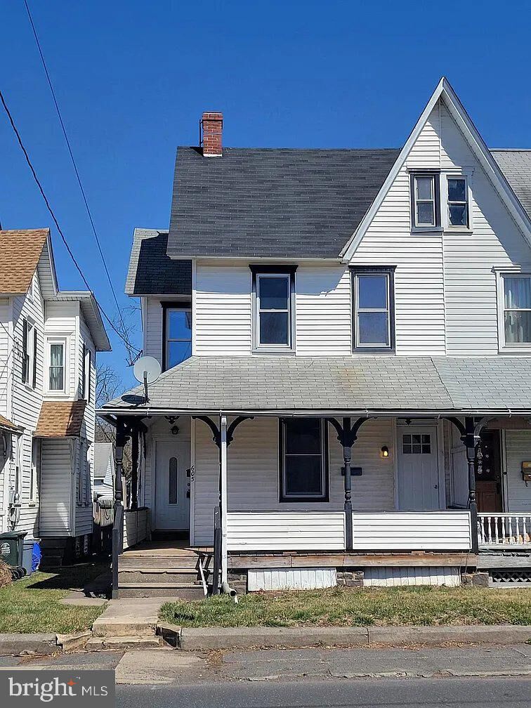 Property Photo:  605 E Broad Street B  PA 18951 