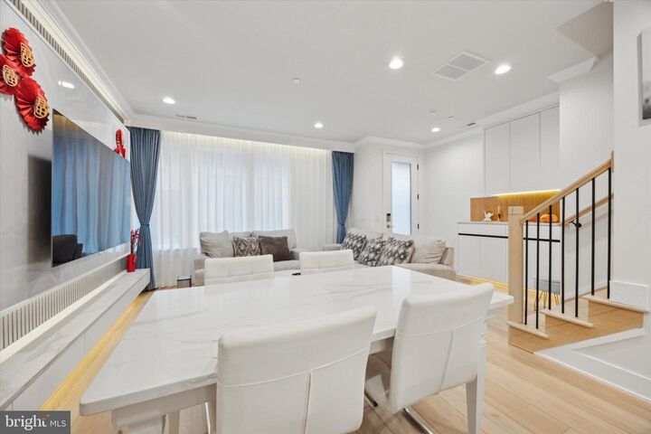 Property Photo: 3001 Sedgeview Walk 148 PA 19125