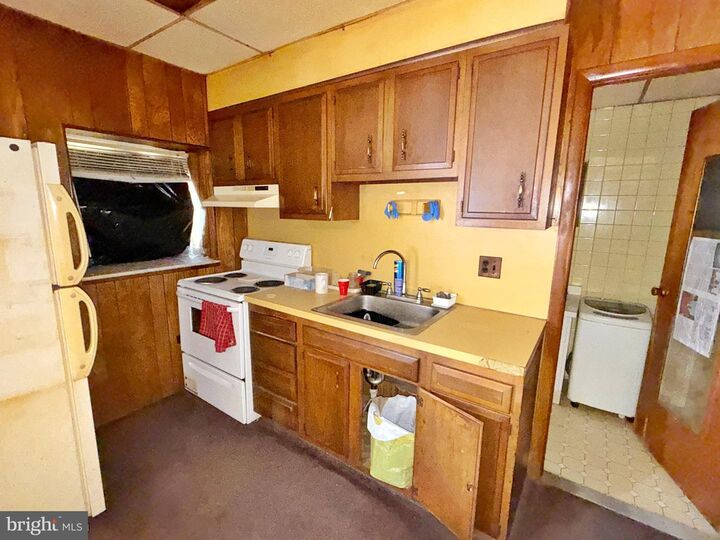 Property Photo: 955 Daly Street PA 19148