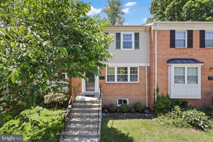 Property Photo: 2802 Hyson Lane VA 22043