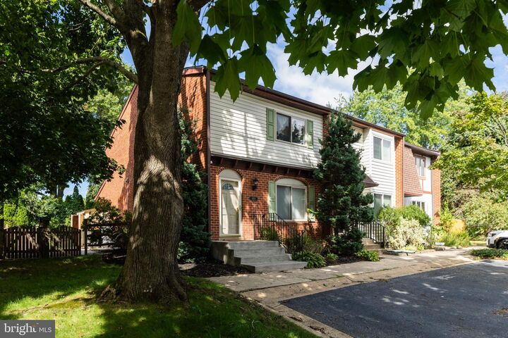 Property Photo:  4804 Hogan Drive  DE 19808 
