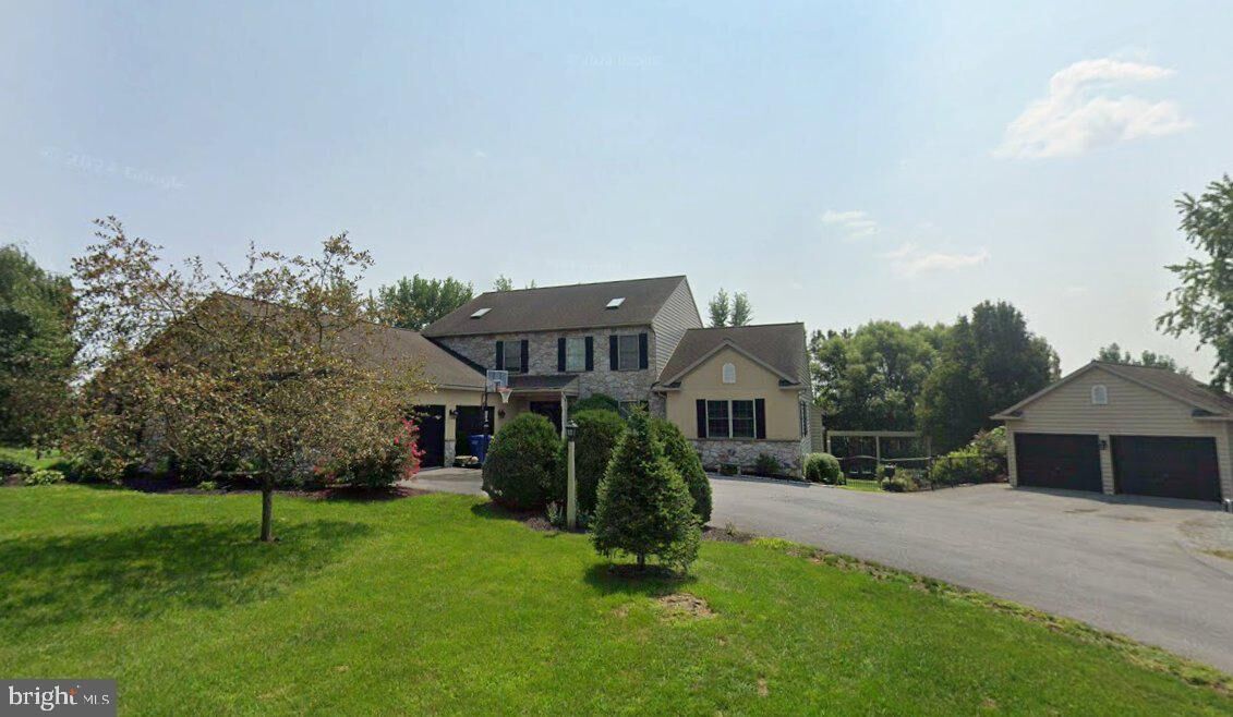 Property Photo:  1400 Mentzer Road  PA 17602 
