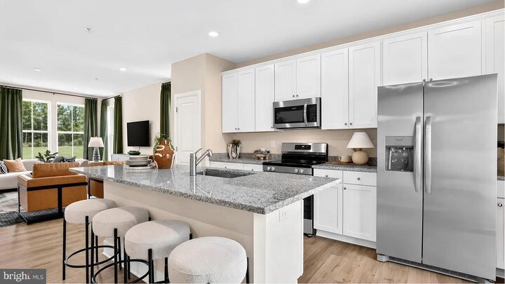 Property Photo: 264 Gravenstein Lane Hs 78 WV 25403