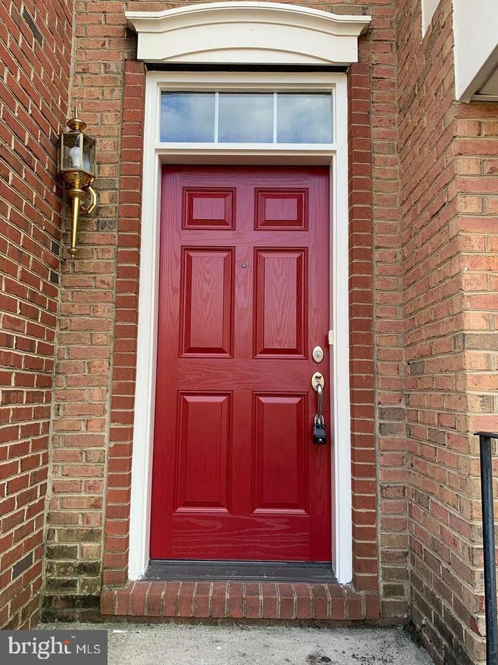 Property Photo:  25645 America Square  VA 20152 