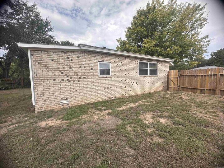 Property Photo: 6705 Tracy Avenue AR 72206-0000