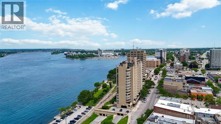 Property Photo:  155 Front Street North 1504  ON N7T 7V5 