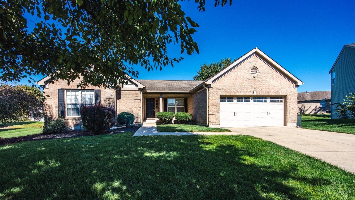 Property Photo:  800 Autumn Court  OH 45067 