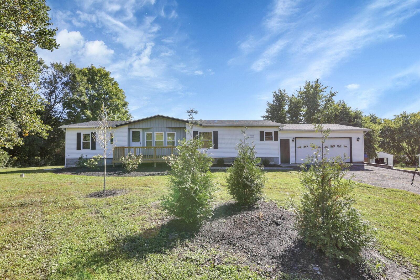 Property Photo:  6195 US Highway 22 NW  OH 43150 