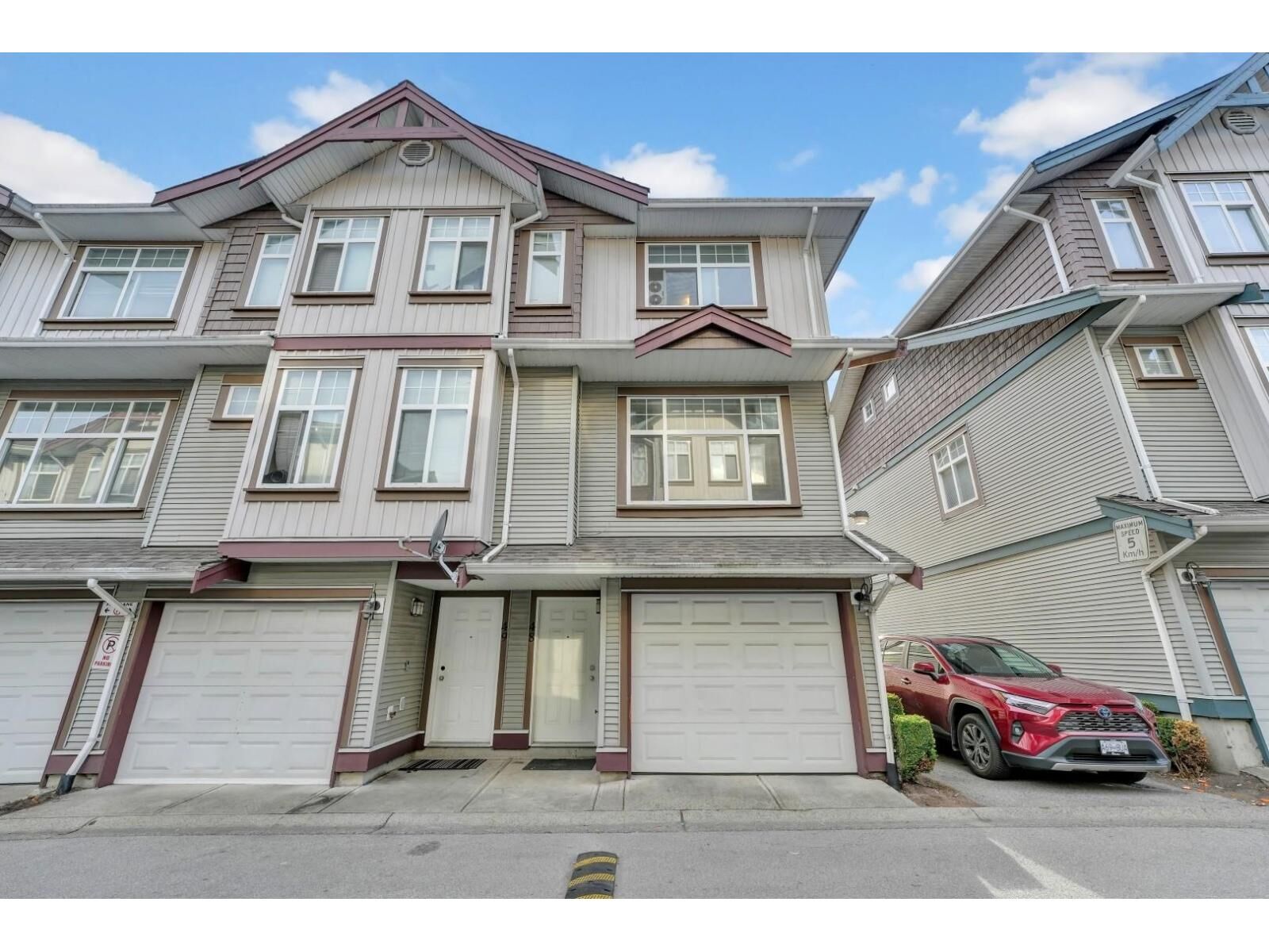 Property Photo:  12585 72 Avenue 48  BC V3W 1R9 