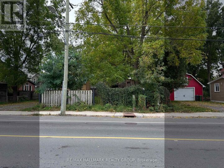 Property Photo:  11 Craig Street  ON K4R 1C8 