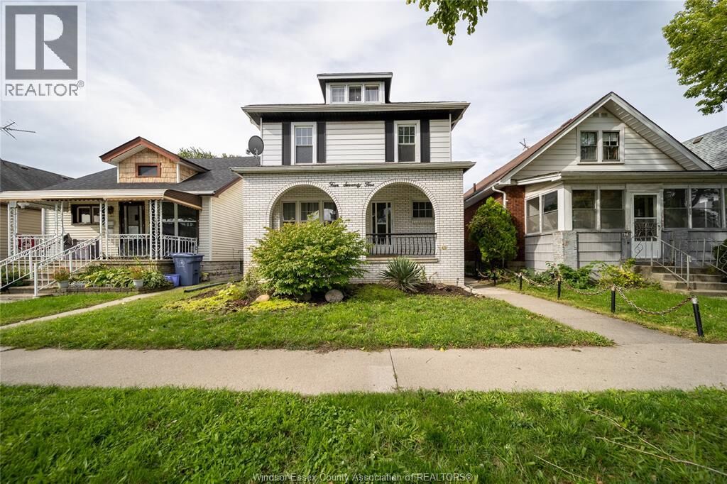 Property Photo:  475 McKay Avenue  ON N9B 1Z7 