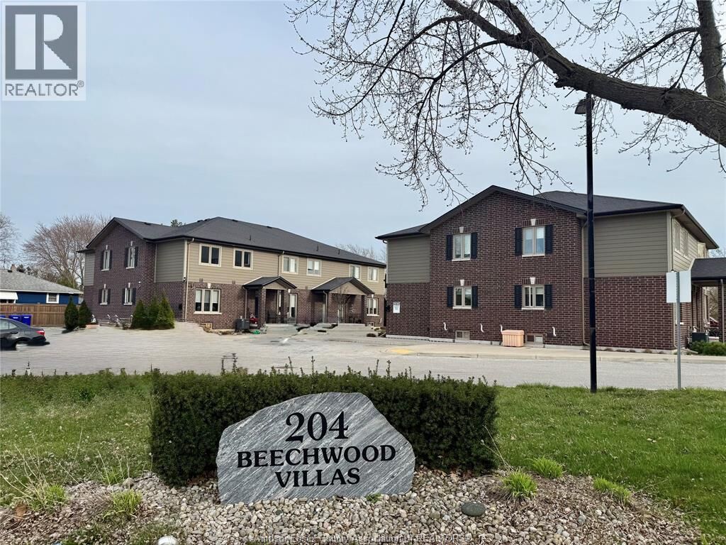 Property Photo:  204 Beechwood Drive 4  ON N0R 1A0 