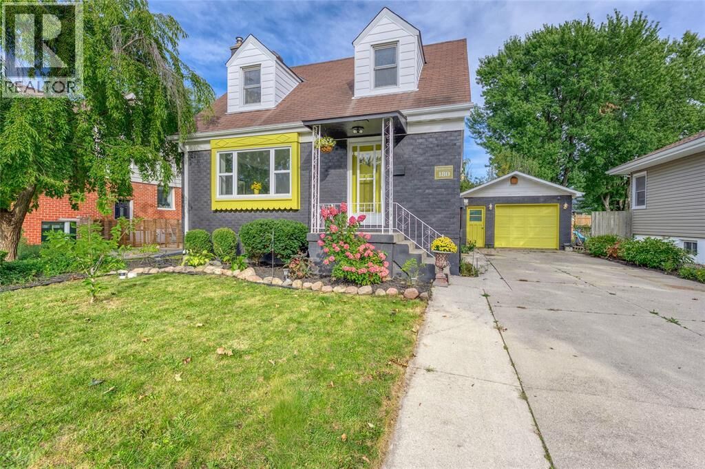 Property Photo:  480 Montcalm Avenue  ON N7S 2P9 