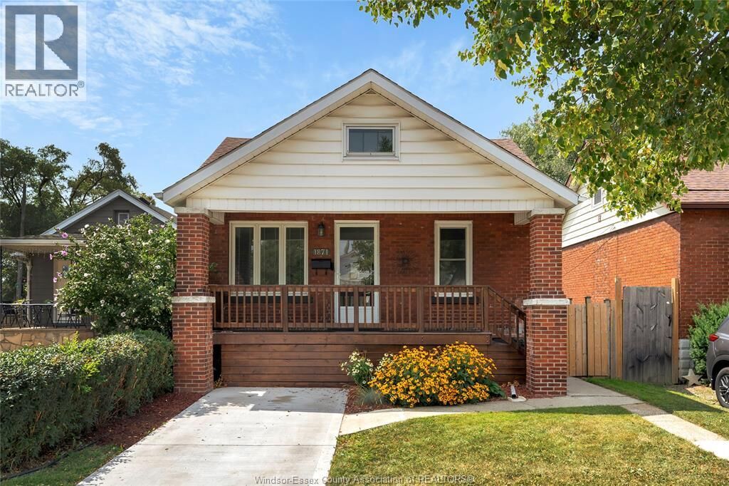 Property Photo:  1871 Albert Road  ON N8W 3X1 