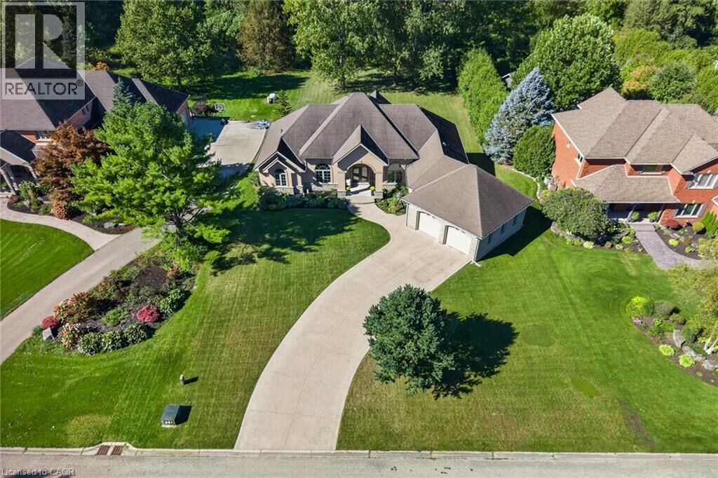 Property Photo:  38 Virginia Avenue  ON N3Y 5M4 
