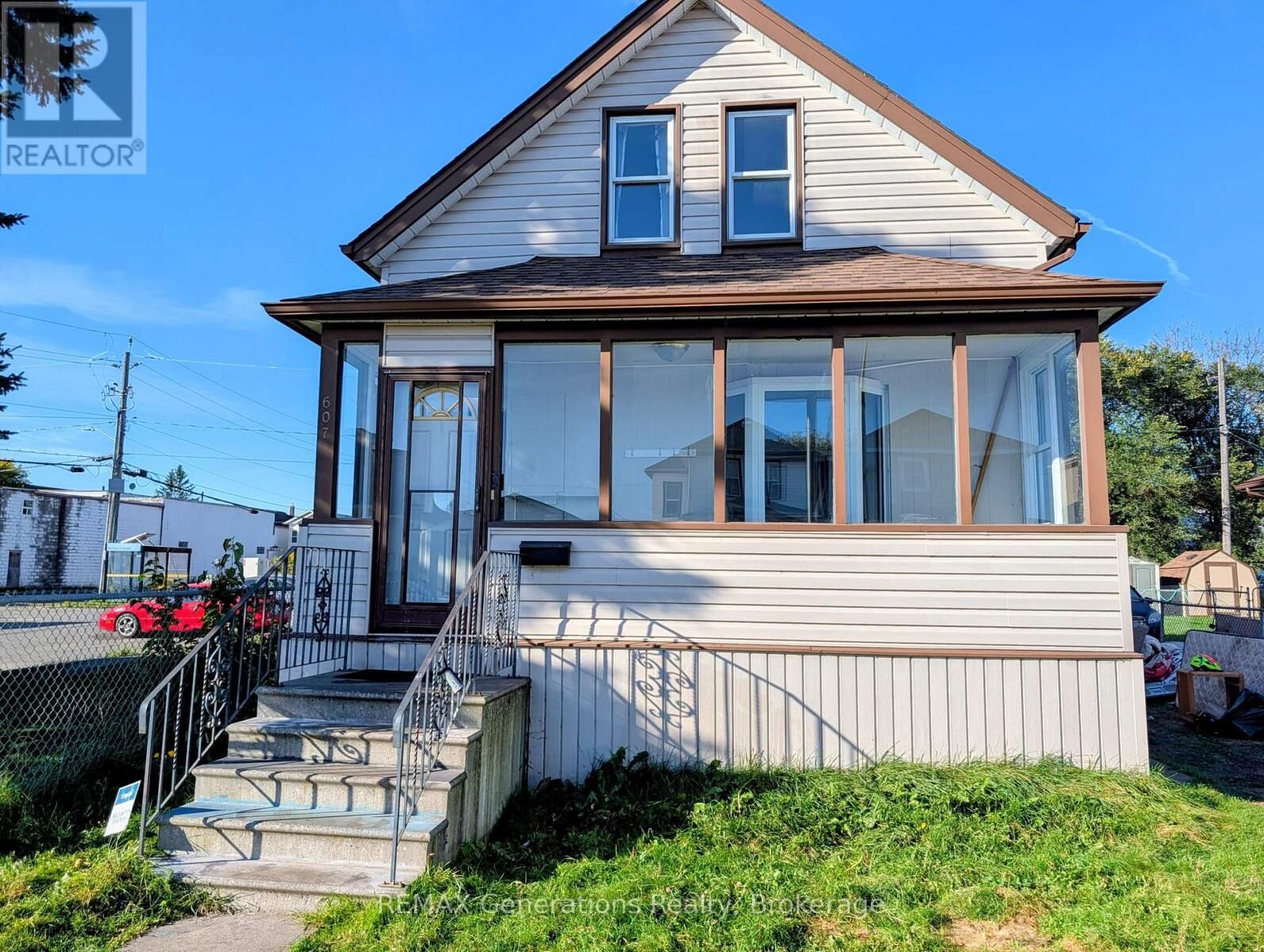 Property Photo:  607 McIntosh Street  ON P7C 3A3 