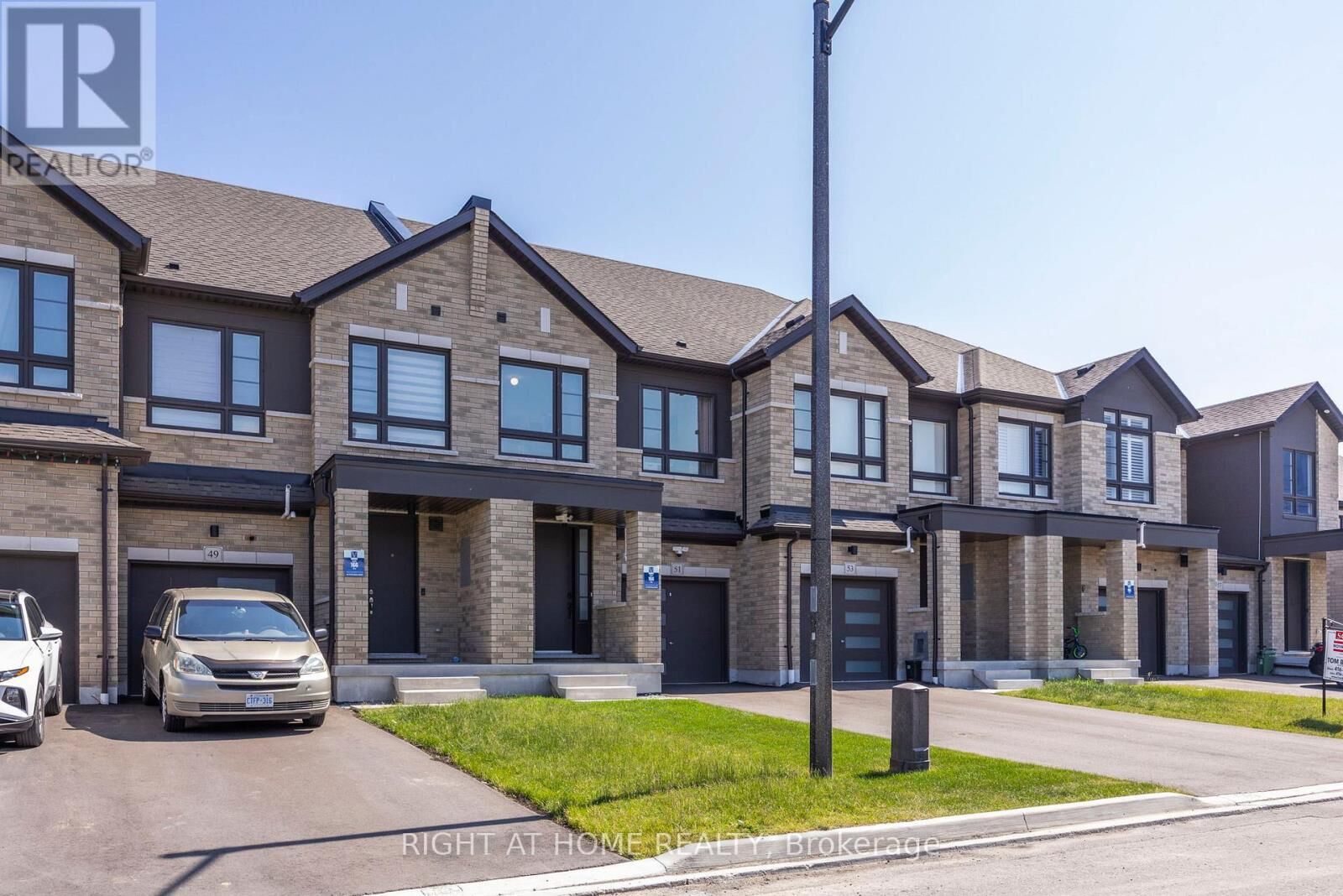 Property Photo: 51 Peter Hogg Court ON L1P 0N2